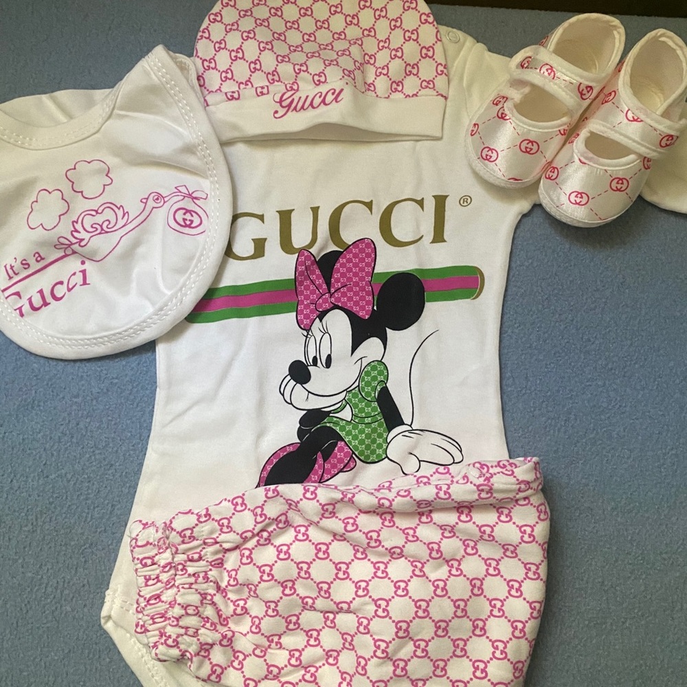 Infant bodysuit 0-3 months - Picture 1 of 9